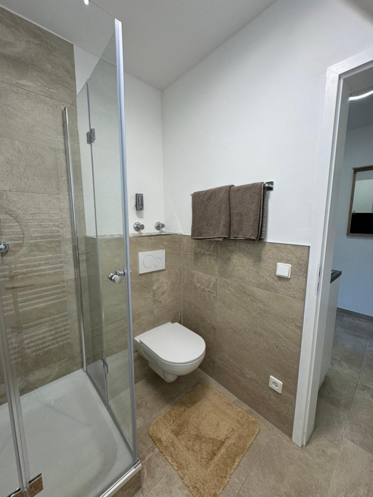 Deluxe Apartment 2 - Ruhe Oase - 1Zkb Balkon - Parkplatz Bad Nauheim Zewnętrze zdjęcie
